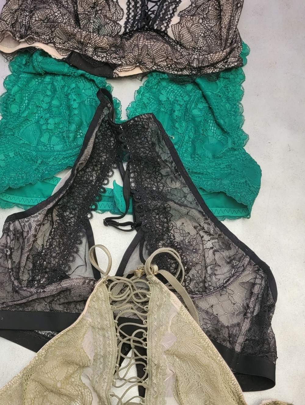 Lace Bralettes 34/M